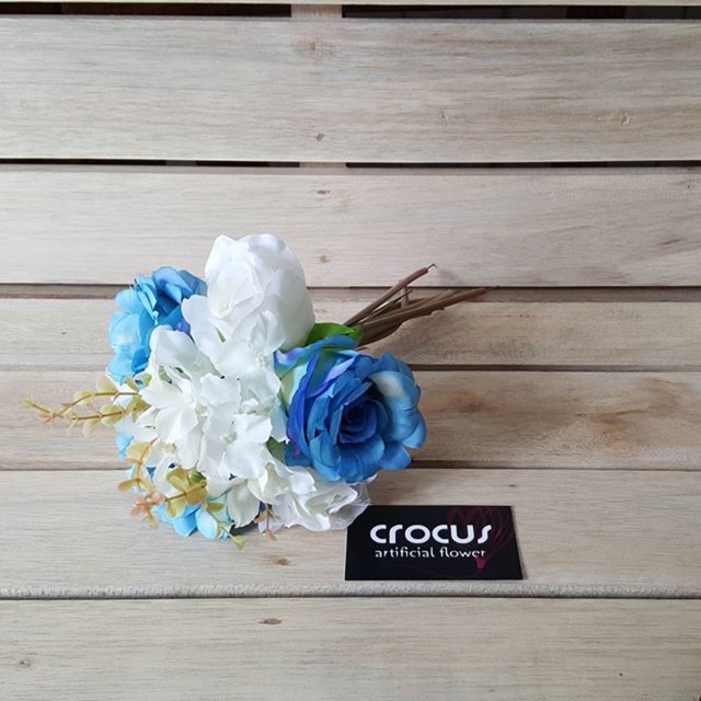 Mawar Artificial Putih Biru - Crocus Artificial Flower