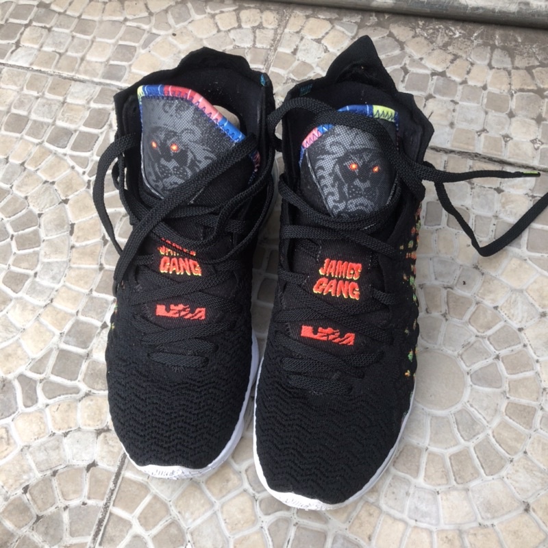Nike LeBron 17 James Gang