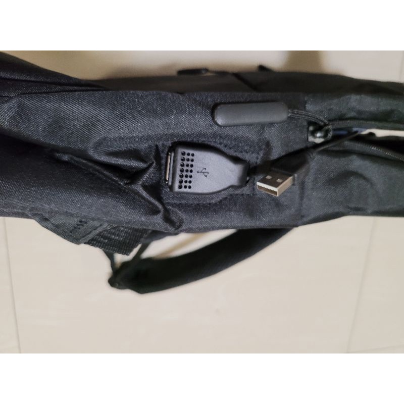 TAS RANSEL PUNGGUNV VIVO ASLI BACKPACK PRIA WANITA UKURAN 48X28X12 CM ADA SLOT USB 1 RETSLETING UTAMA DAN 2 RESTLETING DEPAN BISA UNT KERJA BAWA LAPTOP SEKOLAH KERJA DEWASA ANAK SD SMP SMU ORIGINAL BRAND