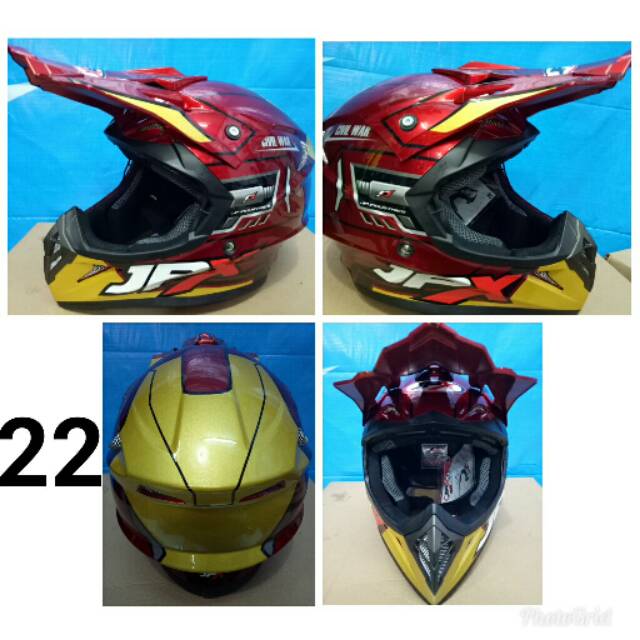 Helm cross JPX 022 MOTIF