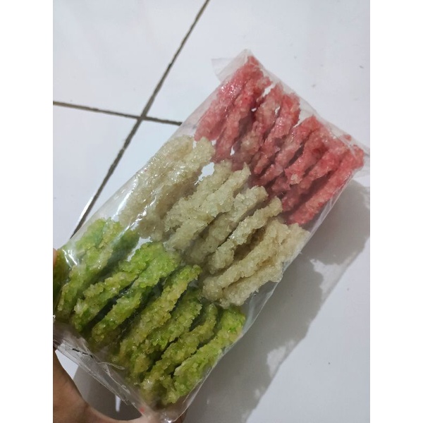 

RENGGINANG GURIH KERING KHAS KEBUMEN