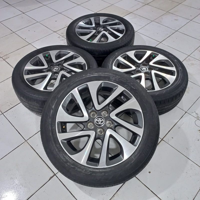 velg copotan mobil Toyota Sienta Ring 16 pcd 5x100 lebar 6 ET 45 ban Bridgestone 195 55 R16