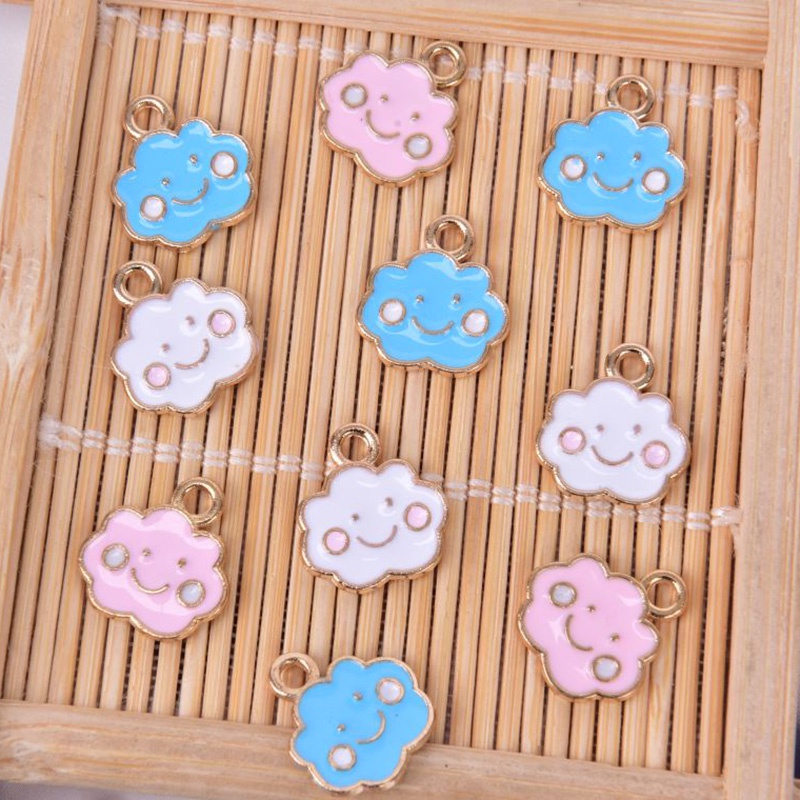 10pcs / set Liontin Enamel Bentuk Awan Bahan Alloy Untuk Membuat Perhiasan