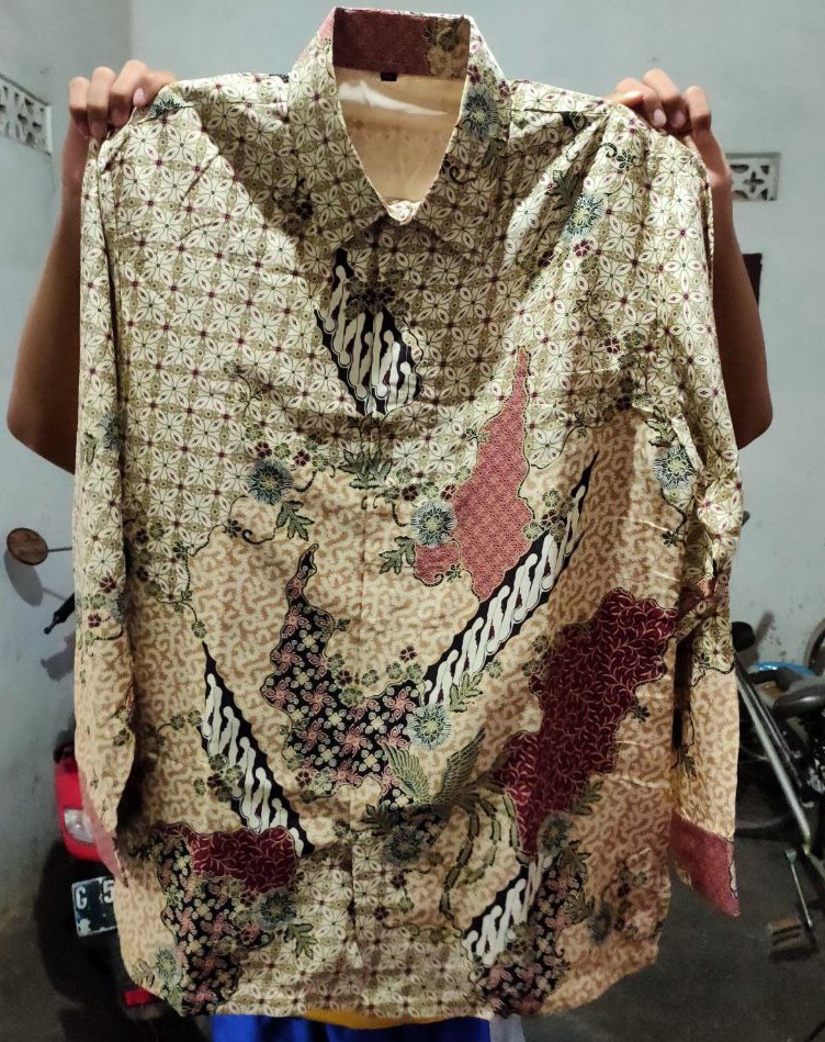 Kemeja Batik Pria Semi Sutra Silky Premium Puring Istimewa