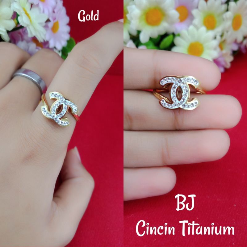 Cincin Chanel Titanium