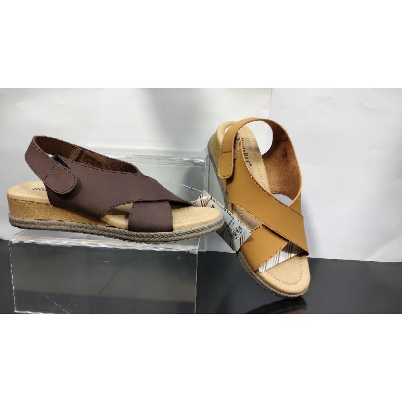 Wedges tali silang homyped