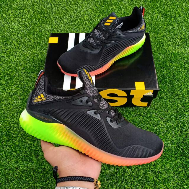 Adidas ALPHABOUNCE black / lime Grade ORI BNIB