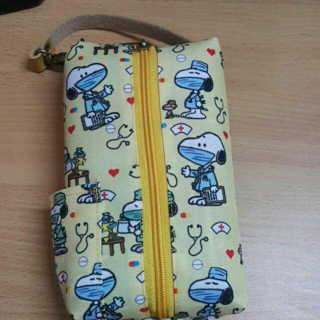 3 In 1 Pouch For Tissue, Wet Tissue And Sanitizer