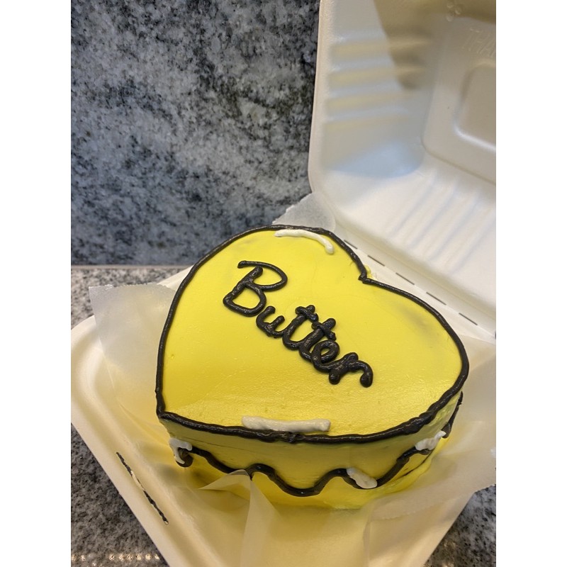 

BTS BUTTER Korean Bento Cake FREE PHOTOCARD BTS