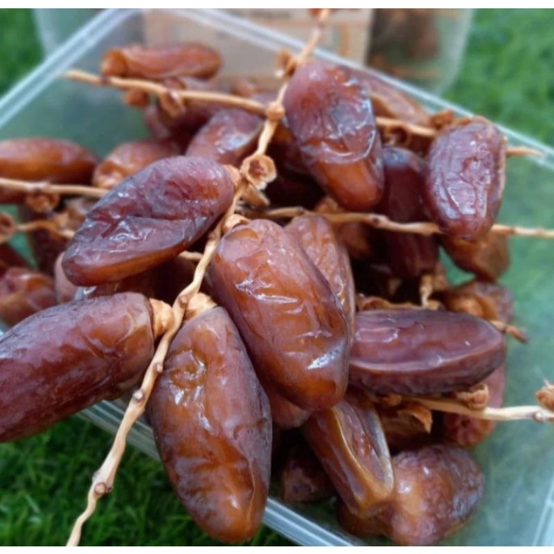 

Kurma Tunisia Tangkai 1kg