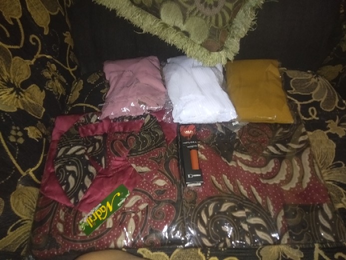 Maura Couple - Sania Rufle Batik Couple Ori Ndoro Jowi Garansi Termurah Shopee - Velvet Batik Couple