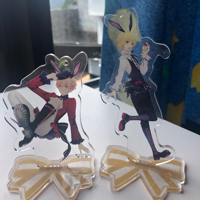 TSUKIUTA KOI KAKERU STANDEE
