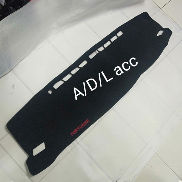 cover dasbord brudu alas dasbor magic mat import all new fortuner 2016