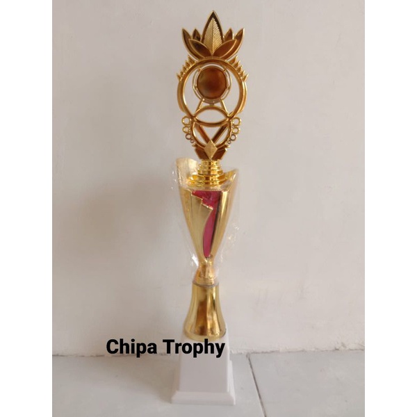 Piala w4 cup tumpuk