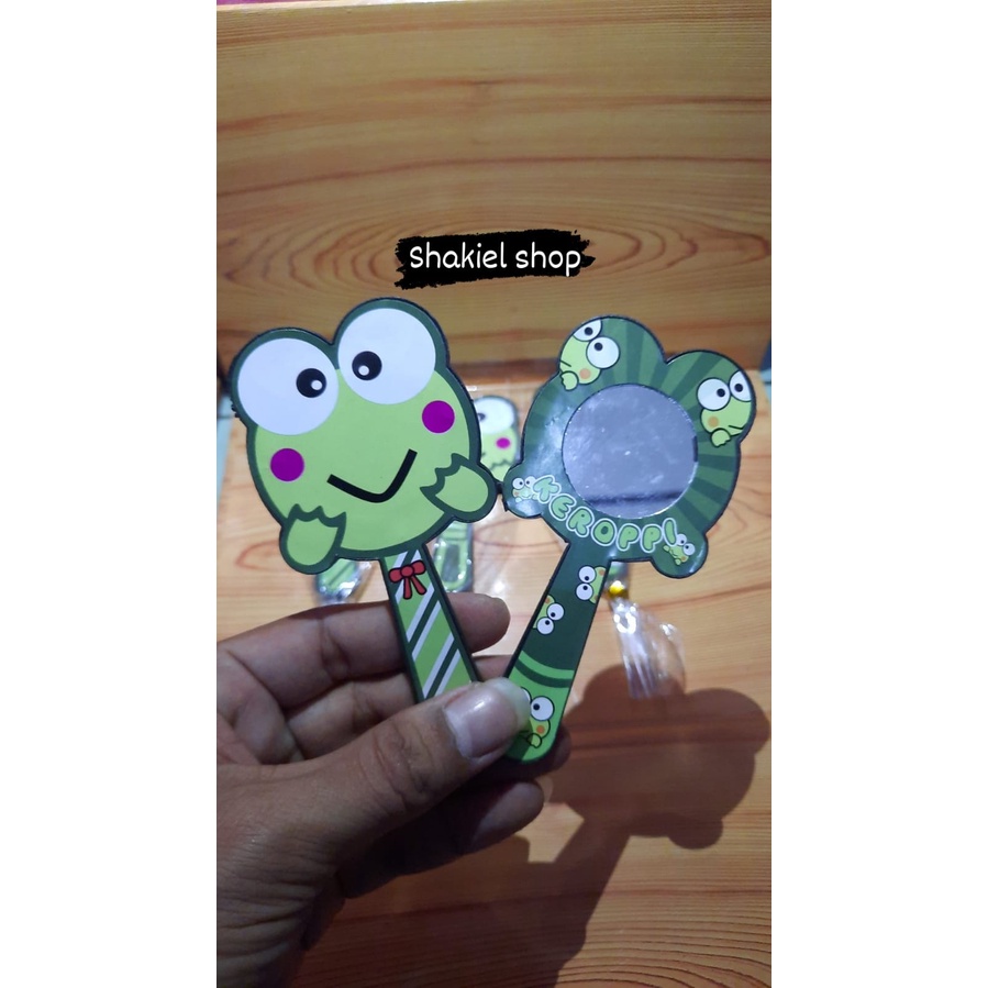 SOUVENIR PERNIKAHAN KACA KARAKTER KEROPPI. KEMASAN PLASTIK ISI 50 PCS. UNIK DAN MURAH..