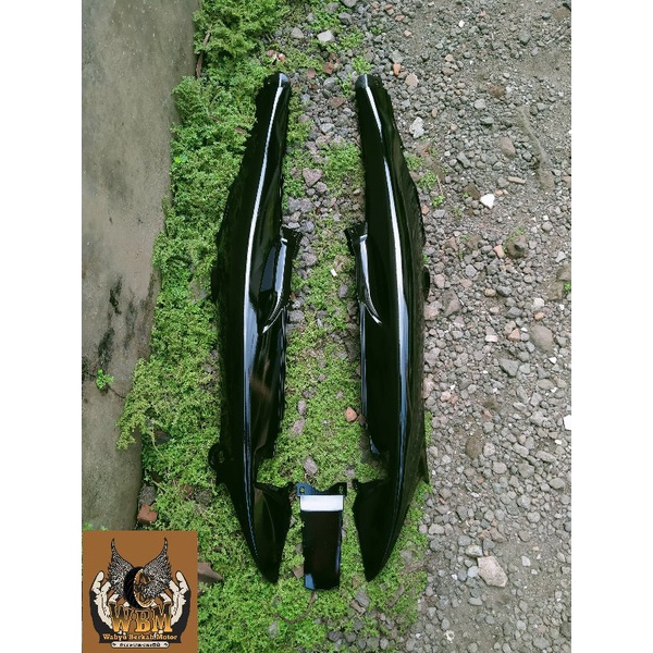 Body samping Jupiter z lama hitam