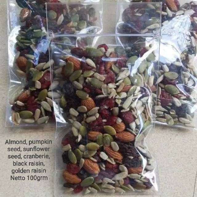 

Mix Nut Seed Fruit Cemilan Sehat Semarang