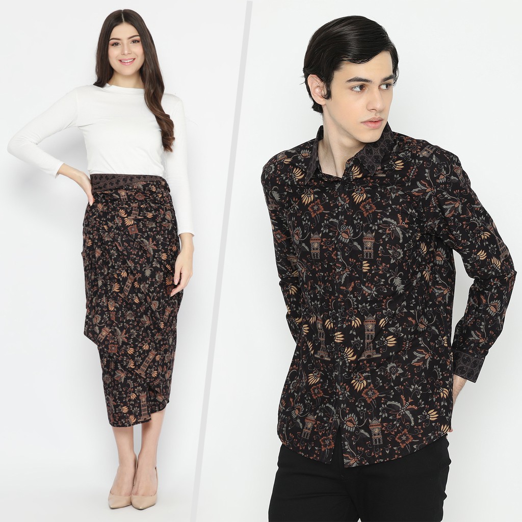 BAJU BATIK COUPLE  Kemeja Rok Lilit Instan Batik Pria Lengan Panjang Slimfit Premium Jam Gadang Hitam 728919 Cap 72 - Baju Kemeja Atasan Pakaian Batik Couple Cople Pria Cowok Laki Laki Remaja Keluarga Lengan Panjang Modern Slimfit Premium Kekinian