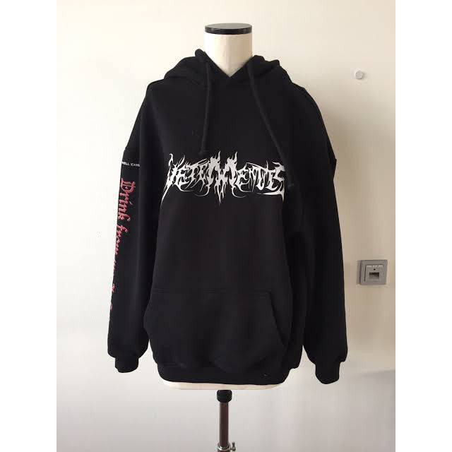 vetements pentagram hoodie