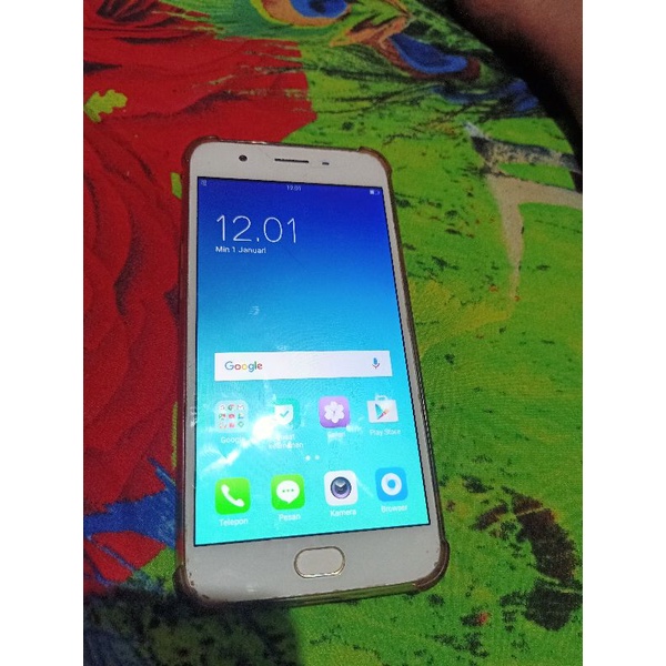 HP bekas murah Oppo F1S Nyala normal minus tc retak sentuh normal