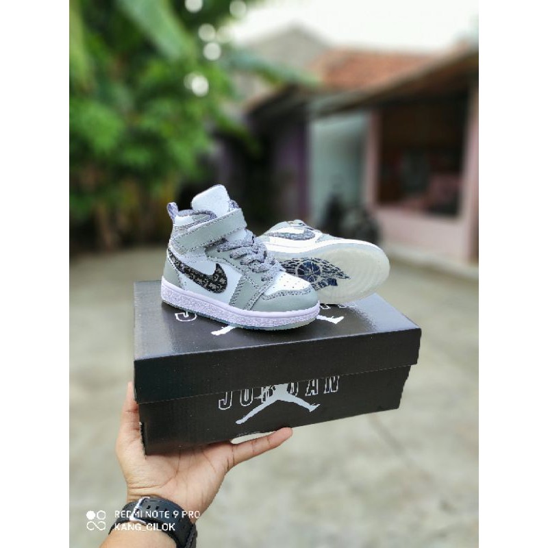 nike air jordan anak original