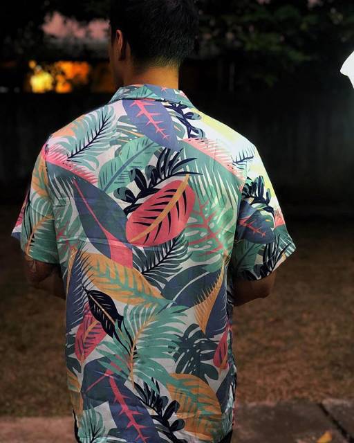 Kemeja Floral Bunga Hawaiian Shirt