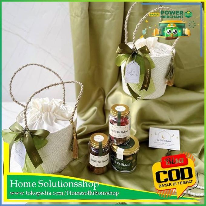 

New Segera Miliki !! Parsel Ramadan Hampers Kue Kering Dan Kurma Midlethreemald