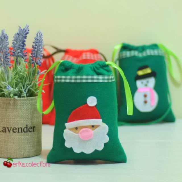 

Kado Natal / Bingkisan Natal / Kantong Natal /Christmas Pocket / Pouch