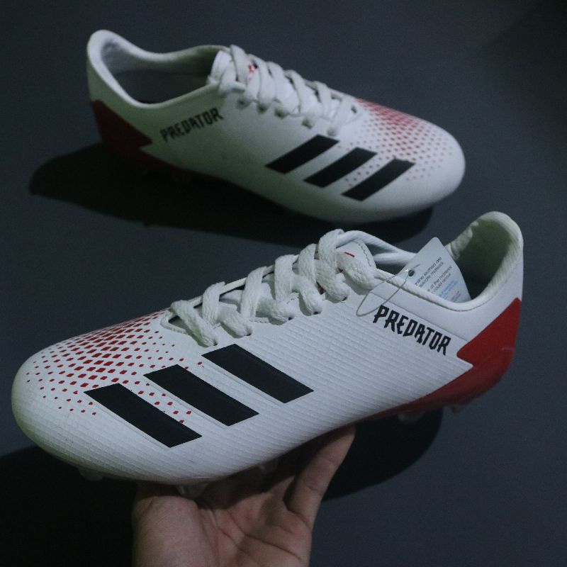 SEPATU BOLA ADIDAS PREDATOR