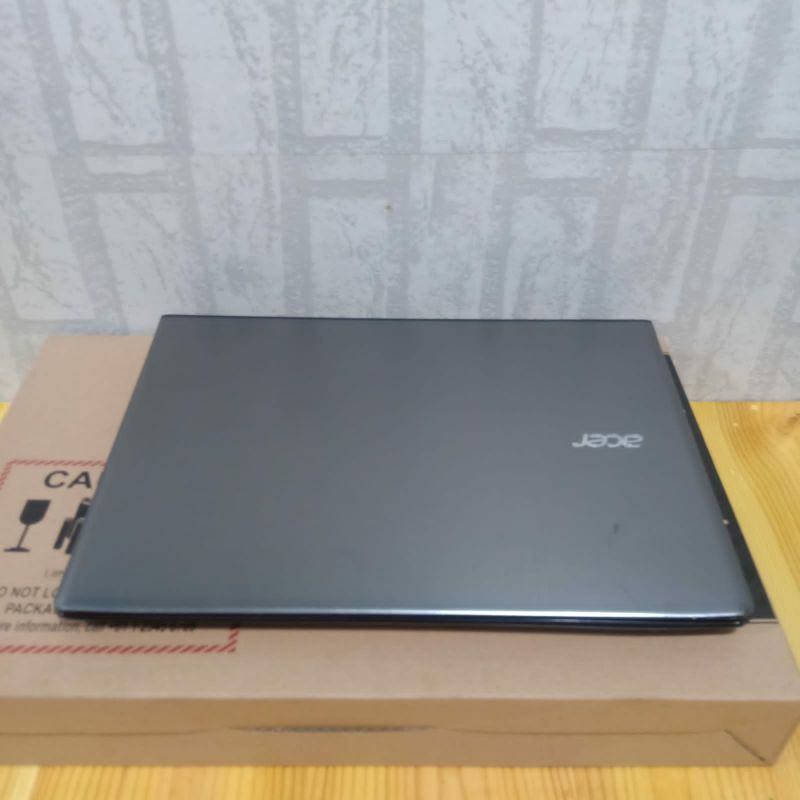 Laptop Acer Aspire E5-475G Core i5-7200U Gen 7th Double Vga Nvidia Geforce 940MX 2GB Ram 4GB HDD 1TB Siap gaming editing