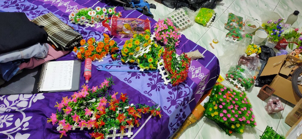 C5 Bunga Aster Gigi/bunga Plastik/daun Rambat Plastik/rumput Plastik/floral Foam/busa Bunga/dekorasi