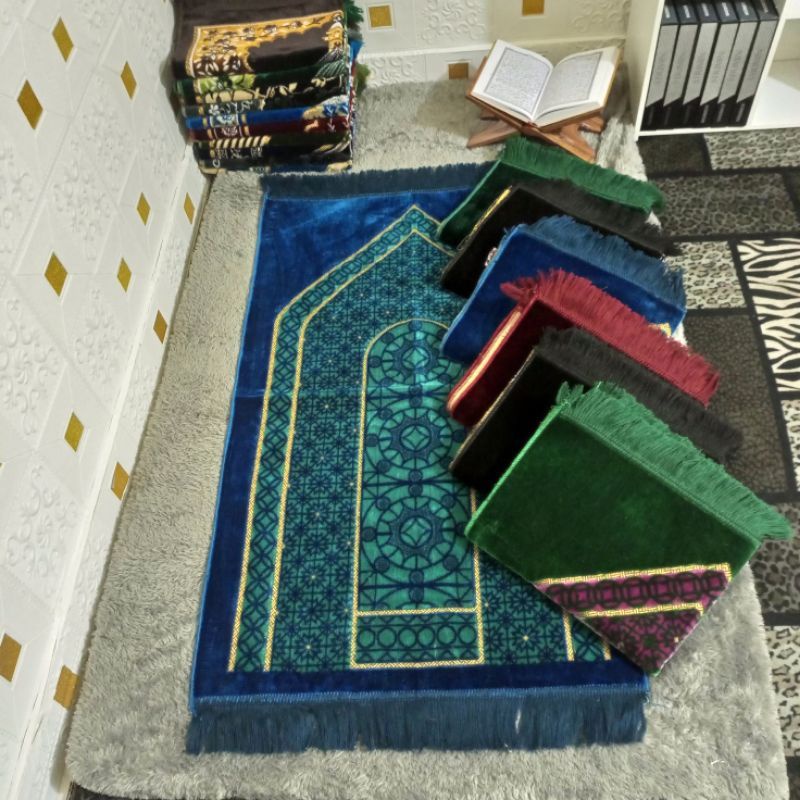 sajadah turky bahan bkudru anti selip bahan berkualitas ukuran prenium 79x110 spigel timbul cantik