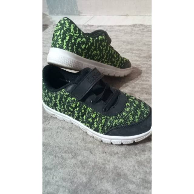 Sepatu Fladeo anak