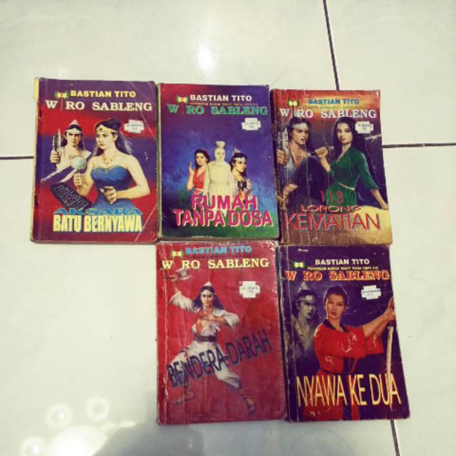 Novel langka  Wiro Sableng Pendekar Kapak Maut Geni 212