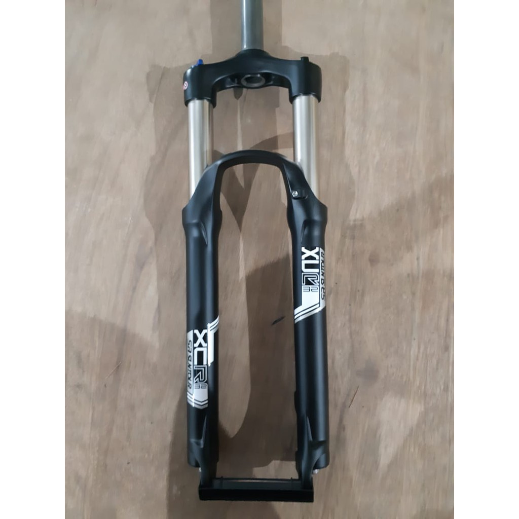 Fork Suntour XCR32 27.5 COIL LOCK T100 oversize black