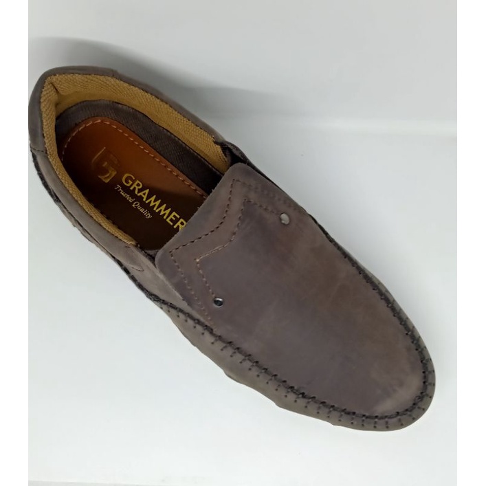 Sepatu Pria Loafers Moccasin Kulit Asli Sepatu Casual Slip On Grammer