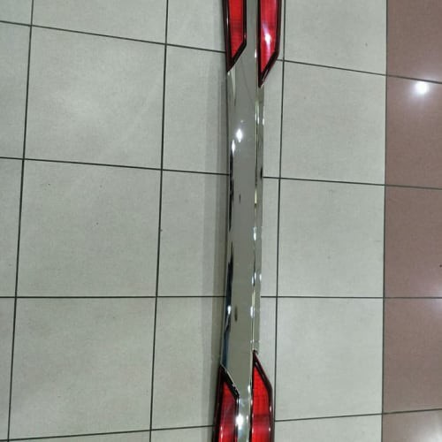 [Eksterior Mobil] trunklid avanza 2019