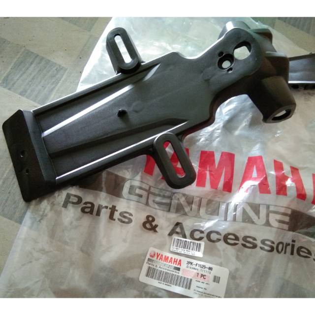 Spakbor belakang r15