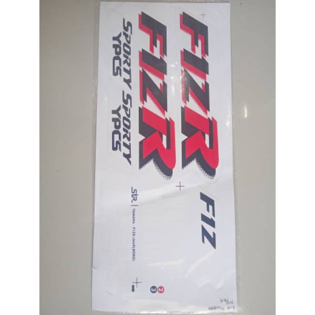 Striping Yamaha F1ZR marlboro