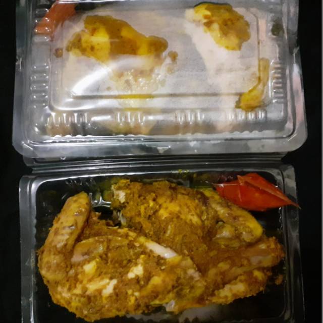 

Ayam Goreng Lengkuas 1 ekor /800 gram