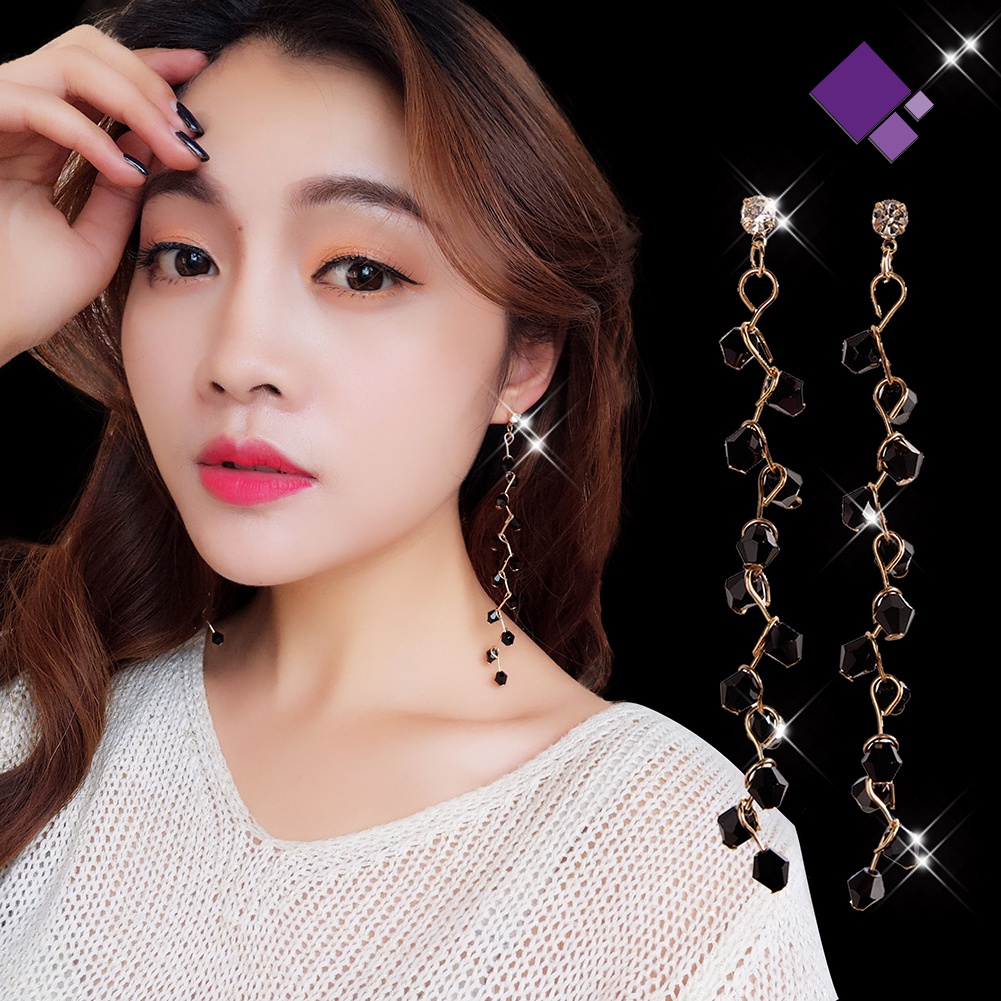 Anting Stud Desain Anggur Aksen Manik-Manik Berlian Imitasi Untuk Wanita