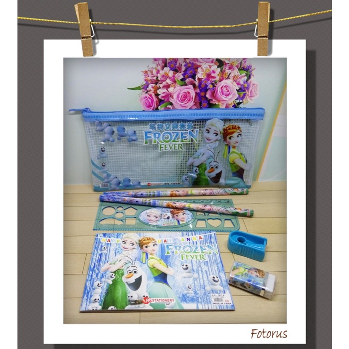 

Promo Stationary Set Karakter Frozen Alat Tulis Goodie Bag Ultah Bergaransi