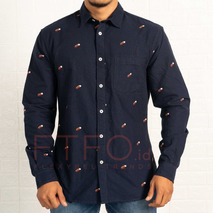 Pria-Denim-Kemeja- Kemeja Denim Pria Slim Fit Original Celio Msrp Idr 500K - M -Kemeja-Denim-Pria.