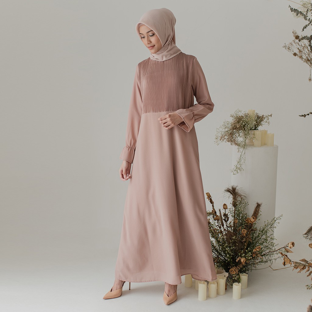 Light Mauve Andra by Aska Label - Gamis / Dress plisket bahan crepe dengan furing warna dusty pink-4