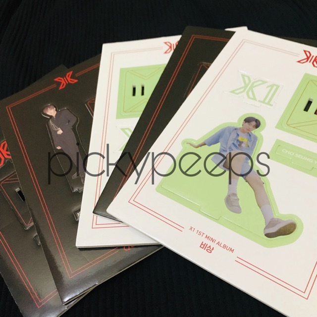 Standee perintilan album X1 Bisang / Quantum Leap : Seungyoun Seungwoo Wooseok Minhee