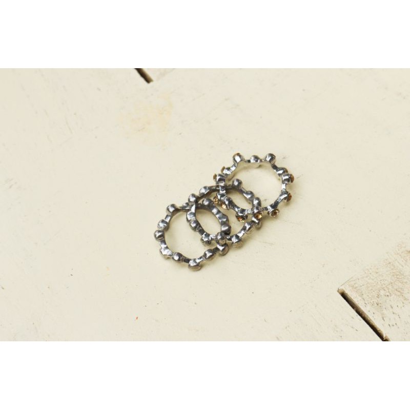 Her.Trinkets--Lisa ring