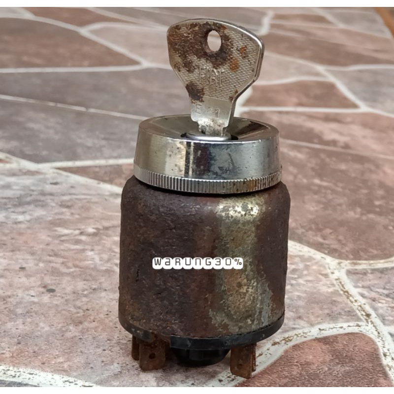 kunci kontak FIAT 500D original