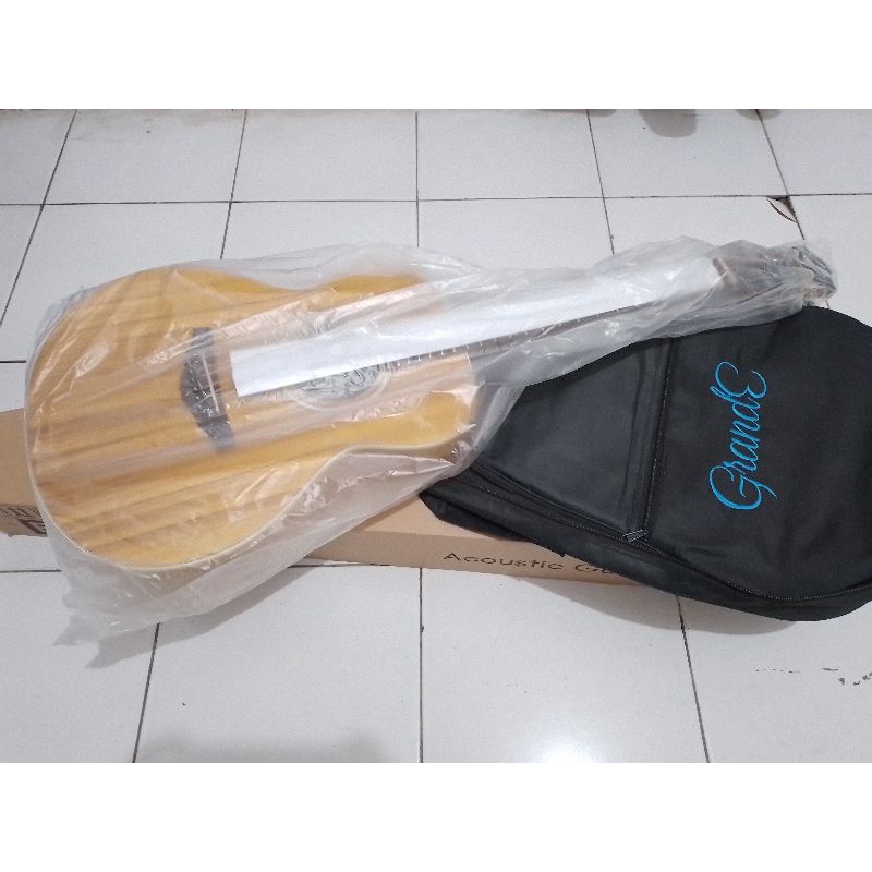 [FREE ONGKIR] GITAR AKUSTIK GRANDE GW-38K NS ORIGINAL LIKE NEW