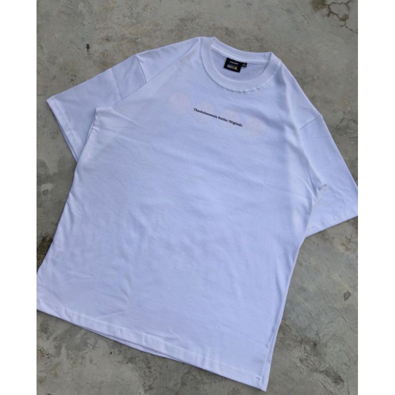 THANKSINSOMNIA X SMILEY Noelle T-Shirt UNISEX