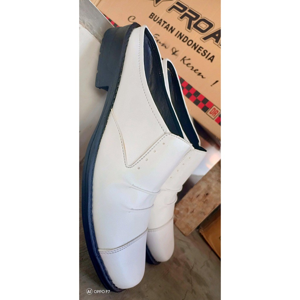 sepatu pria slop kulit sapi asli sepatu pantopel kulit sepatu casual termurah sepatu lacoste sepatu